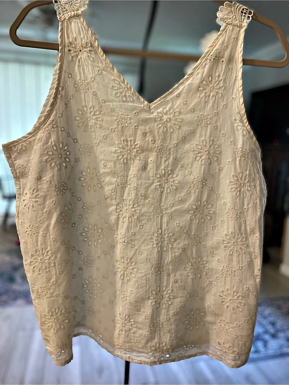 Eyelet Embroidered Tank Top in White Size XL